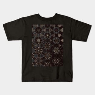 Black and White Transitioning Circles and Triangles - WelshDesignsTP002 Kids T-Shirt